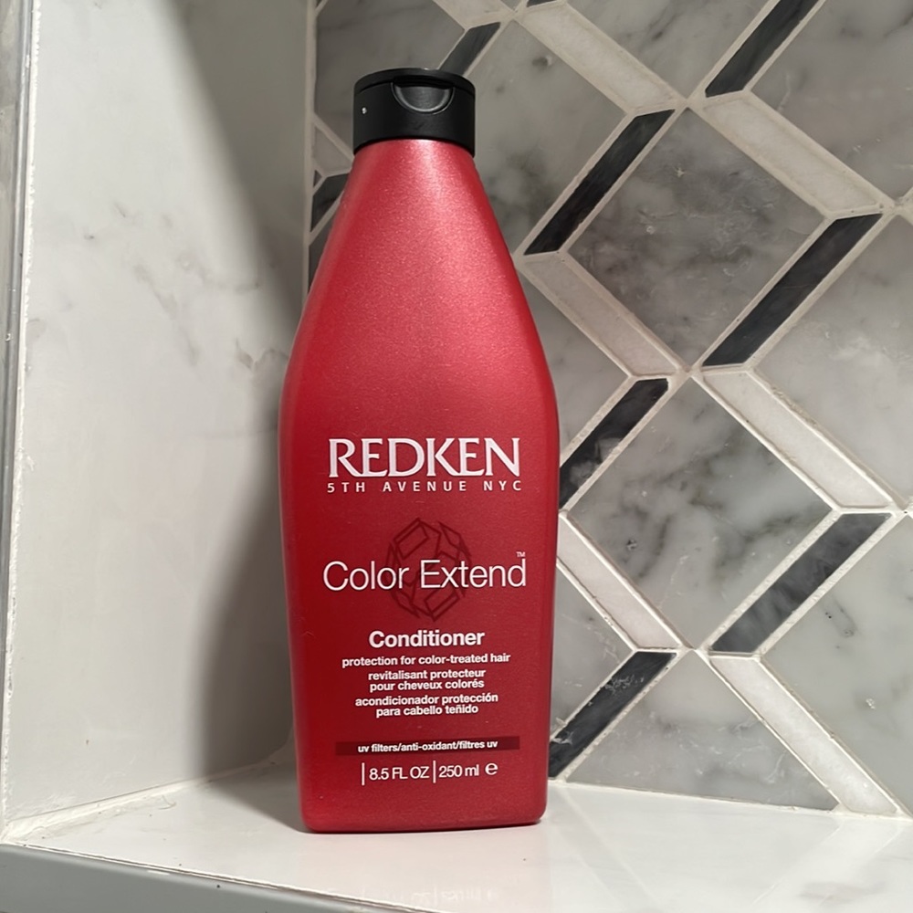 Redken Color Extend Conditioner - Picture 2 of 5